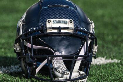 Why Seahawks were credited with 2-point conversion after initial incomplete ruling