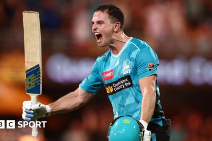 Heat pull off sensational record Big Bash chase