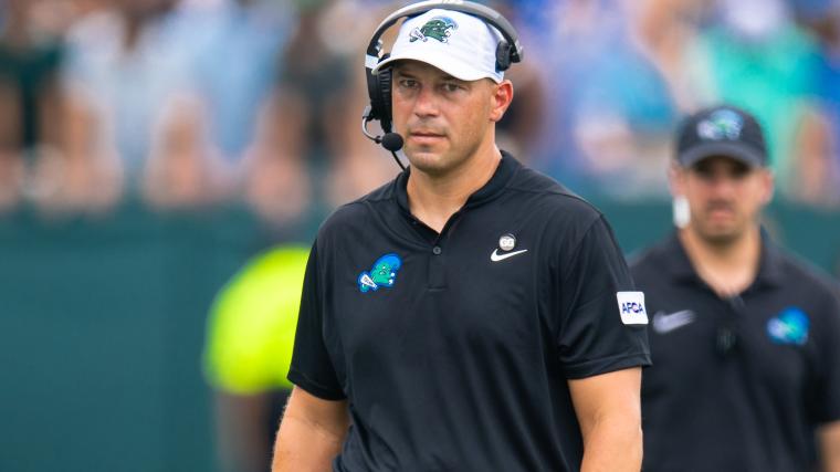 Tulane's Jon Sumrall receives devastating news before CFP game