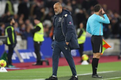 Predicted West Ham XI vs Man City (3-4-2-1)