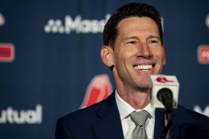 Red Sox Sign Pitcher After Six Seasons With Dodgers