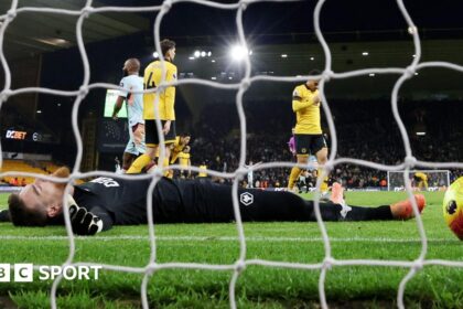 'Do we want to be remembered for fighting or being cowards?'