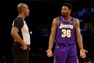 Lakers guard Smart fined $35,000 for swearing at refs