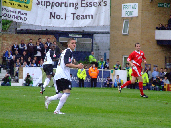 Emery and Villa seeking Man Utd revenge as title dream bubbles away