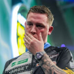 Dobey dumped out by Gilding as Bunting progresses