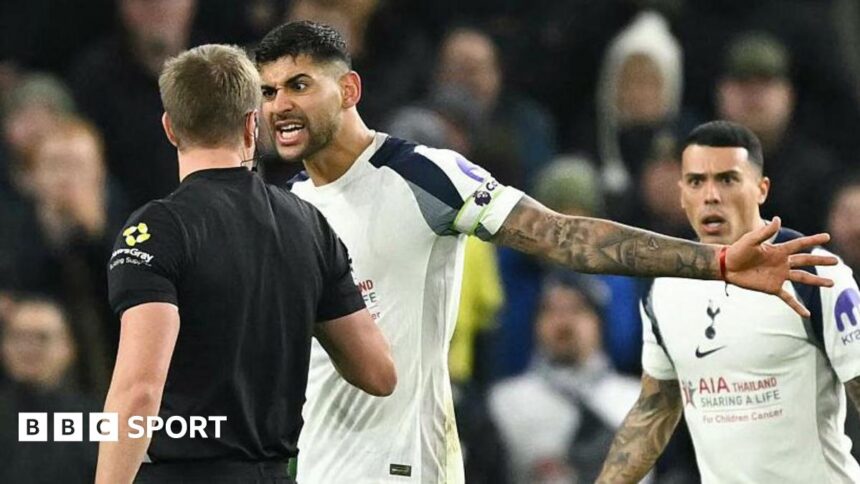 Romero wouldn't have seen red if referee 'did his job' - Frank