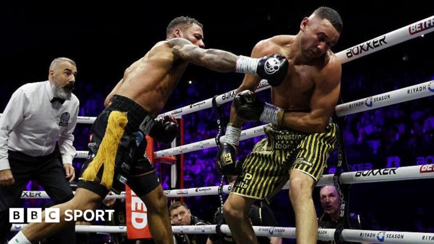 Williamson drops Simpson four times in stoppage win