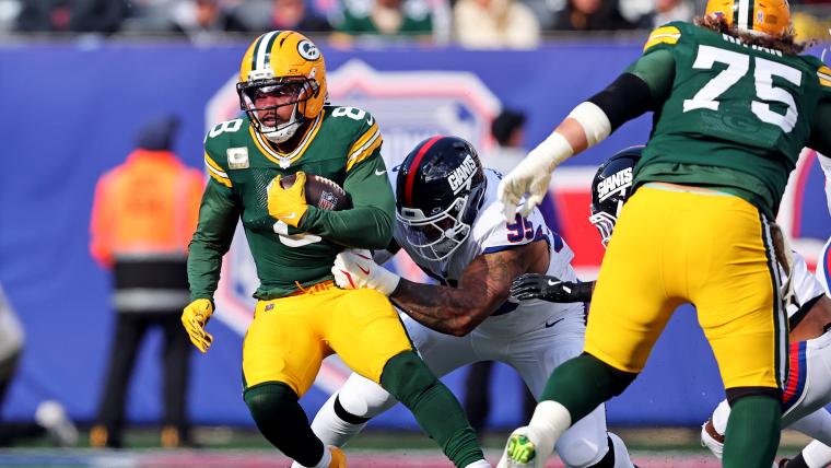 Josh Jacobs injury update is good news for Packers, fantasy football lineups