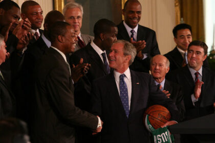 Clippers rout Lakers, halt 3 skids; Luka Doncic injures leg