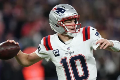 Drake Maye leads Patriots to massive comeback win over Ravens to clinch playoff spot