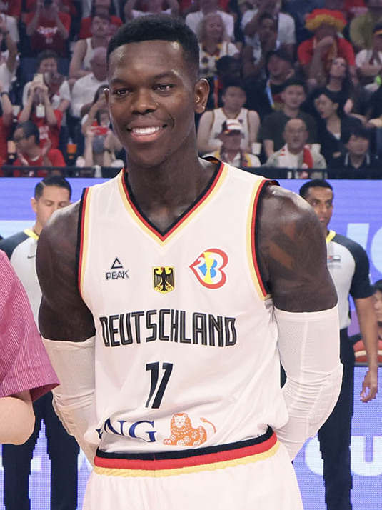 Dennis Schroder hits game-winner as Kings come back to beat Rockets in OT