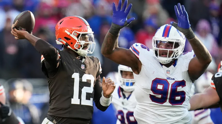 Shedeur Sanders pushes back on questions about coaching decisions: 'Come on, man'
