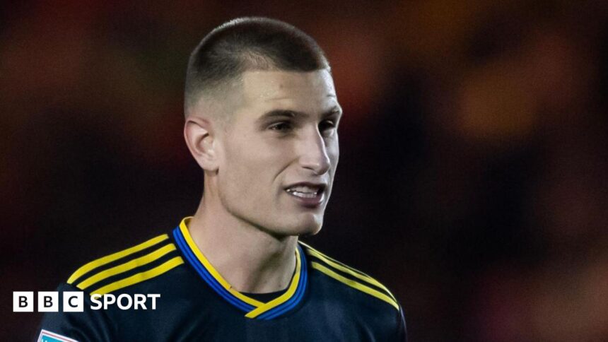 'Just reach out' - Man Utd's Bennett on his father's suicide