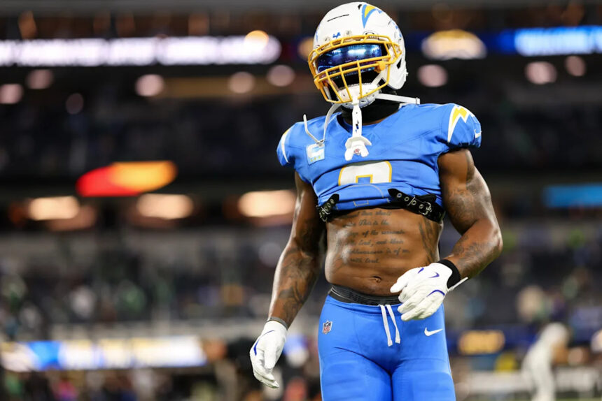 Chargers linebacker Denzel Perryman suspended two games after helmet-to-helmet hit on Cowboys WR Rya