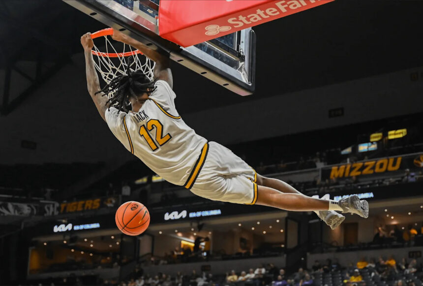Illinois Hits 15 3-Pointers En Route to Braggin’ Rights Blowout
