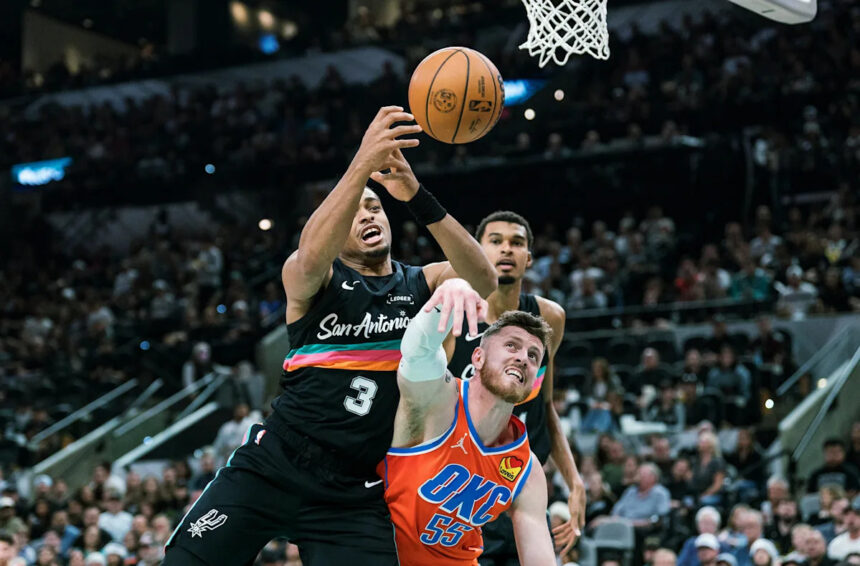 Spurs beat Thunder for second time in 10 days, storming to 130-110 victory behind Johnson, Castle