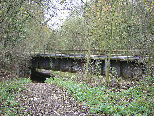 Ex-Nottingham Forest and Scotland winger Robertson dies aged 72