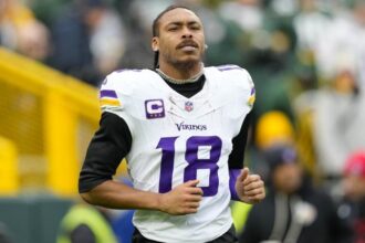 Is Justin Jefferson playing today? Why Vikings WR is off to slow start in Week 17