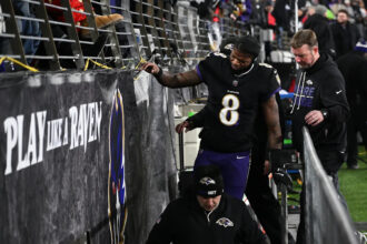 Lamar Jackson doubtful and Jordan Love questionable for Ravens-Packers game Saturday
