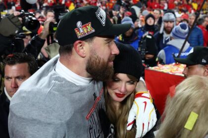 Is Taylor Swift at Chiefs vs. Broncos today? Updates on if star is watching Travis Kelce on Christma