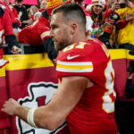 Chiefs TE Travis Kelce reflects on his emotional home season finale