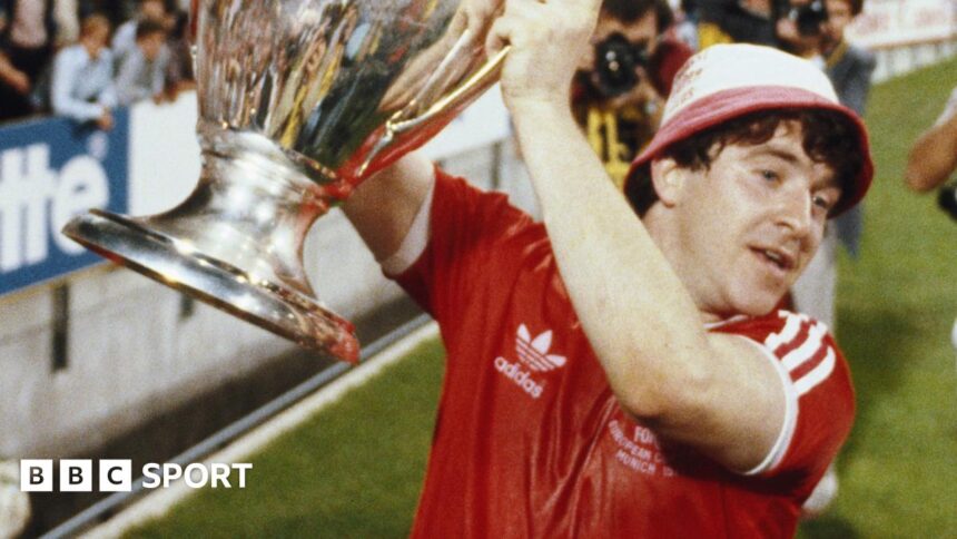 Forest to rename stand in honour of Robertson