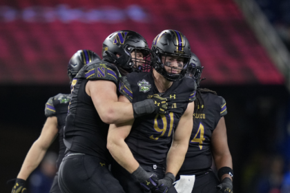Rapid Reaction: Northwestern football romps to a 34-7 win over Central Michigan in the GameAbove Spo