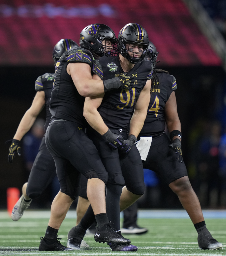 Rapid Reaction: Northwestern football romps to a 34-7 win over Central Michigan in the GameAbove Spo