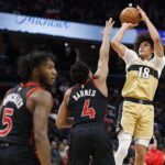 Wizards' late spree against Raptors nets rare win