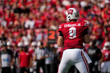 Wisconsin transfer quarterback commits to new program