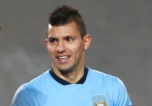 Premier League Darts: Humphries, Littler and Van Veen in title contention