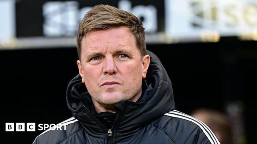 Howe 'very happy' at Newcastle amid Man Utd link