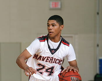 Luka Doncic, LeBron James score 30 each as Lakers top Pelicans