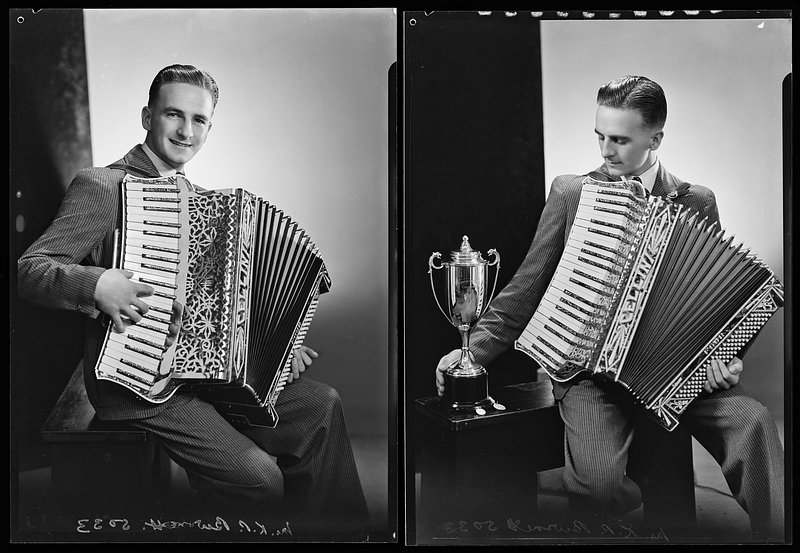 Tears in the stands as Jacob Bethell hits maiden Test hundred in Sydney