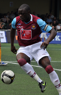 West Ham to stick with Nuno for now