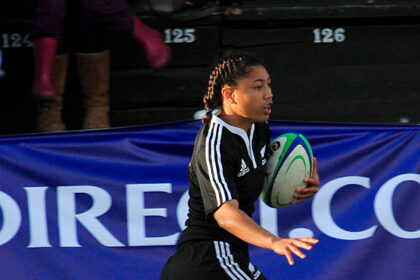 Wolves hold moment of silence for Renee Good