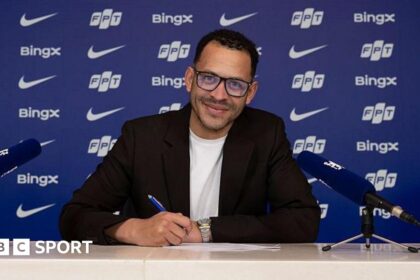 How will Chelsea play under new boss Rosenior?