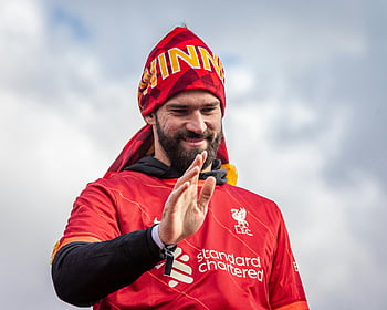 Neville: Gyokeres didn't contribute anything against Liverpool