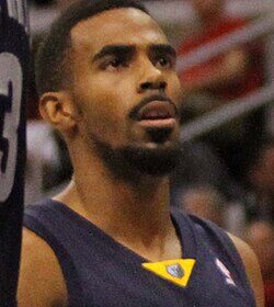 Sources: Grizzlies open to offers on Morant move