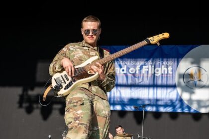 Solskjaer to hold talks with Man Utd on Saturday