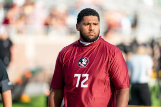 Report: OL Josh Raymond to enter the transfer portal