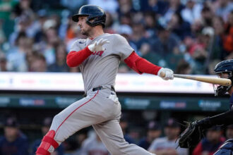 Alex Bregman signs with Cubs for five years, $175 million: Contract details, fantasy fallout