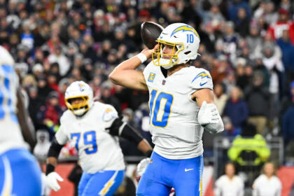 Chargers vs. Patriots: First-half takeaways from wild-card game