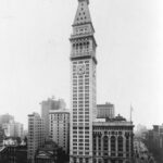 49ers oust Eagles, march on behind Purdy, CMC