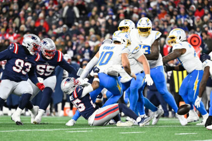 Instant analysis from Patriots’ 16-3 win over Chargers in wild card