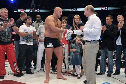 NFL wild-card roundup: 49ers oust defending champ Eagles on late TD