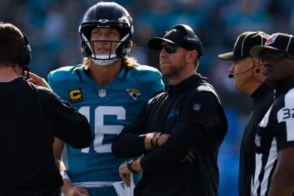 Sports world split on reporter's praise of Jaguars' coach Liam Coen during playoff postgame press co