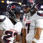 Texans dominate Steelers in potential Rodgers farewell