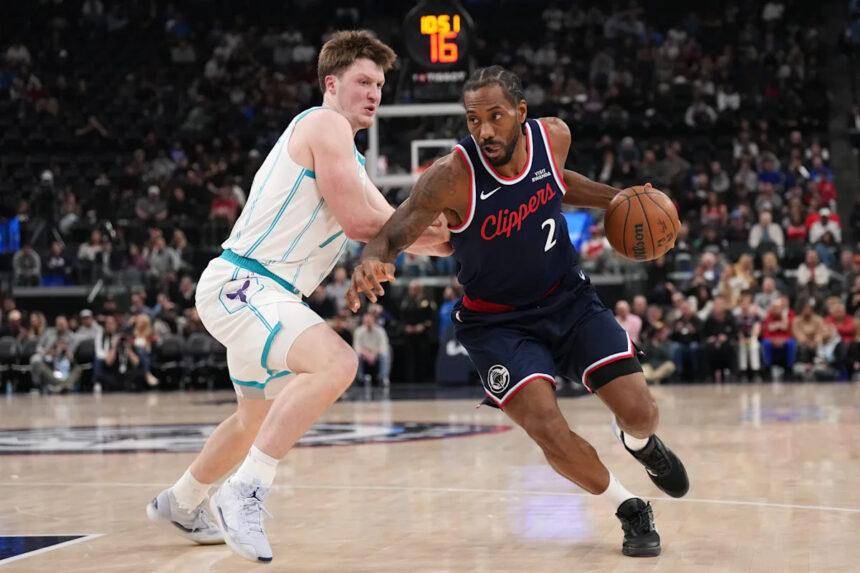 Leonard scores 35, Harden moves to 9th place on NBA's scoring list as Clippers beat Hornets 117-109