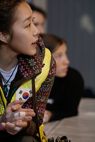 U.S. snowboarder Chloe Kim 'good to go' for Olympics despite torn labrum